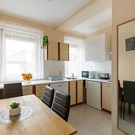 Modern Living - Free Parking Budapest