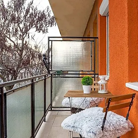 Hotel Modern Living - Free Parking Budapest