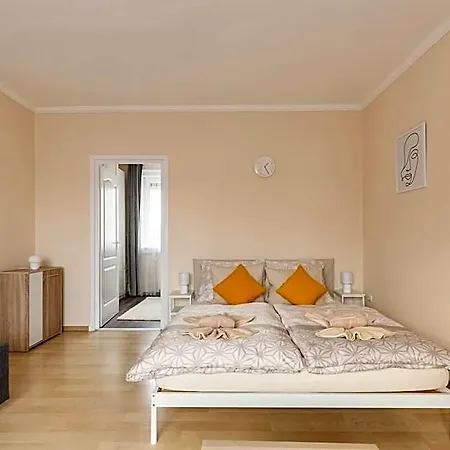 Hotel Modern Living - Free Parking 3*