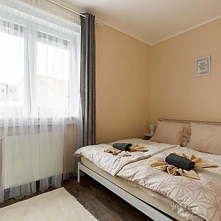Modern Living - Free Parking Hotel