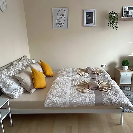 Modern Living - Free Parking Budapest